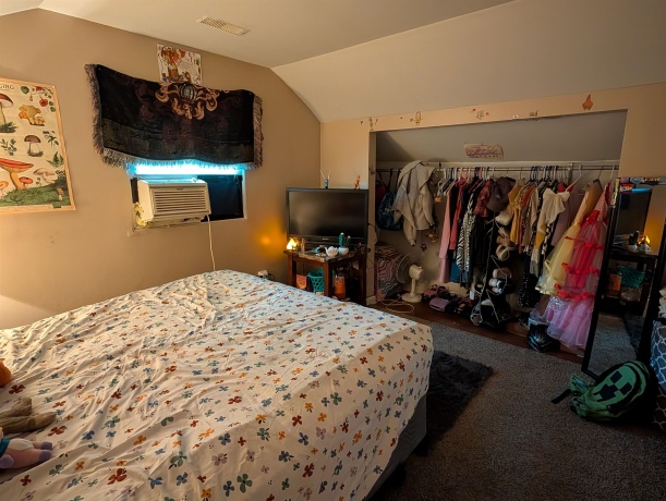 109 Main, HOLCOMB, Illinois 61043, ,3 - 4 Units,For Sale,Main,202506215