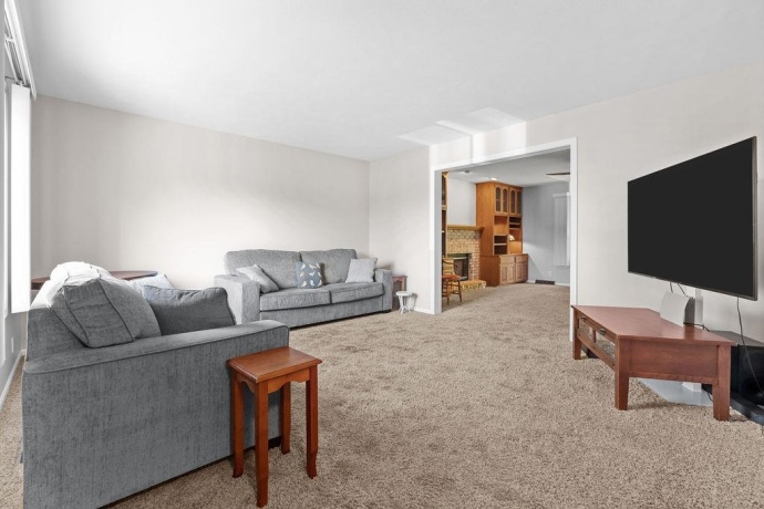 2640 SIOUX, ROCKFORD, Illinois 61109, 4 Bedrooms Bedrooms, ,3 BathroomsBathrooms,House,For Sale,SIOUX,202506228