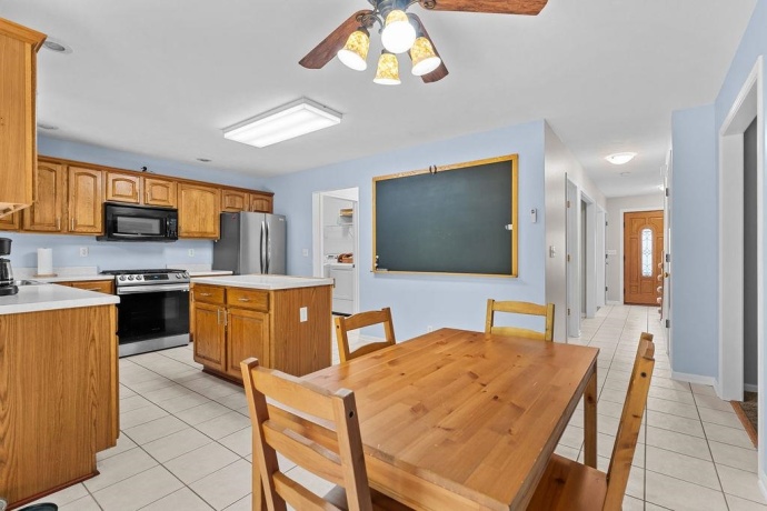 2640 SIOUX, ROCKFORD, Illinois 61109, 4 Bedrooms Bedrooms, ,3 BathroomsBathrooms,House,For Sale,SIOUX,202506228