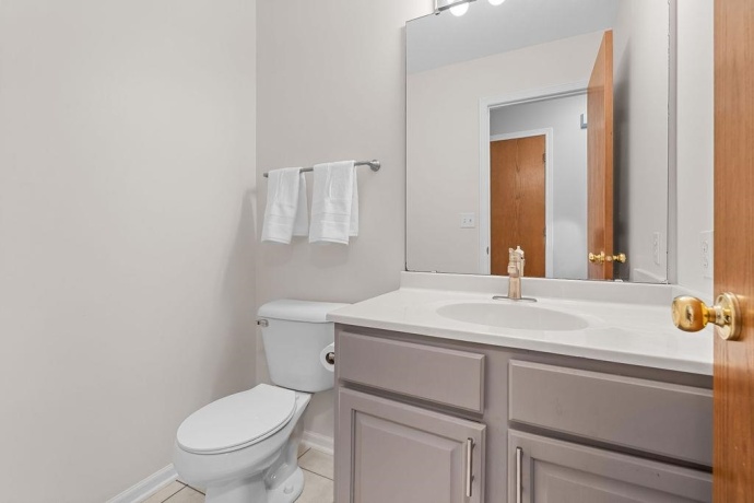 2640 SIOUX, ROCKFORD, Illinois 61109, 4 Bedrooms Bedrooms, ,3 BathroomsBathrooms,House,For Sale,SIOUX,202506228