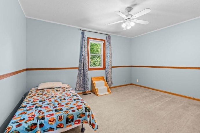 2640 SIOUX, ROCKFORD, Illinois 61109, 4 Bedrooms Bedrooms, ,3 BathroomsBathrooms,House,For Sale,SIOUX,202506228