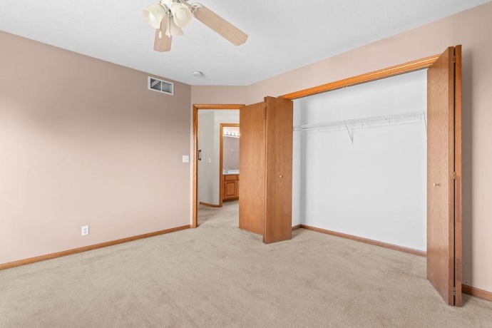 2640 SIOUX, ROCKFORD, Illinois 61109, 4 Bedrooms Bedrooms, ,3 BathroomsBathrooms,House,For Sale,SIOUX,202506228