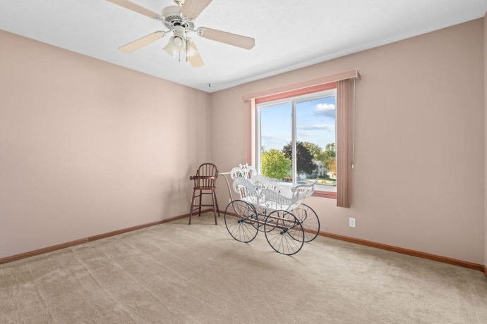 2640 SIOUX, ROCKFORD, Illinois 61109, 4 Bedrooms Bedrooms, ,3 BathroomsBathrooms,House,For Sale,SIOUX,202506228