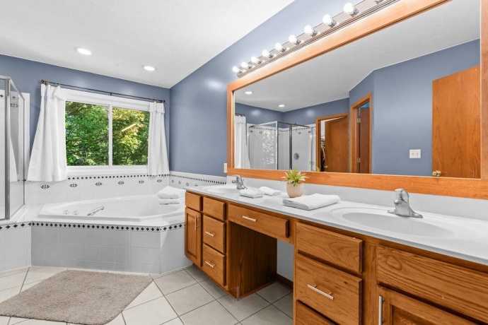 2640 SIOUX, ROCKFORD, Illinois 61109, 4 Bedrooms Bedrooms, ,3 BathroomsBathrooms,House,For Sale,SIOUX,202506228