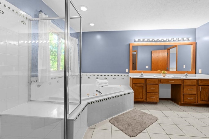 2640 SIOUX, ROCKFORD, Illinois 61109, 4 Bedrooms Bedrooms, ,3 BathroomsBathrooms,House,For Sale,SIOUX,202506228