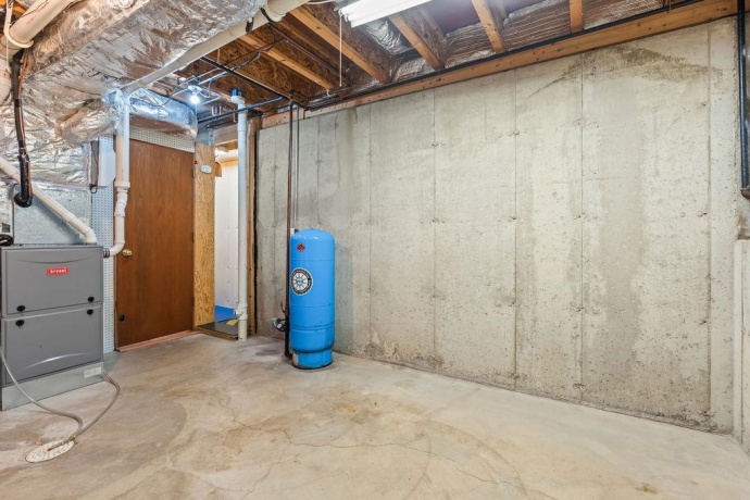 2640 SIOUX, ROCKFORD, Illinois 61109, 4 Bedrooms Bedrooms, ,3 BathroomsBathrooms,House,For Sale,SIOUX,202506228