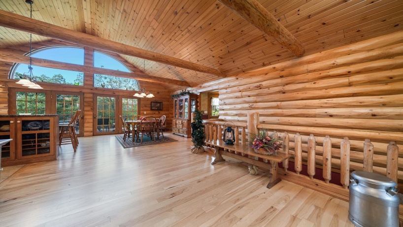 5810 Lightsville, LEAF RIVER, Illinois 61047, 3 Bedrooms Bedrooms, ,3 BathroomsBathrooms,House,For Sale,Lightsville,202506231