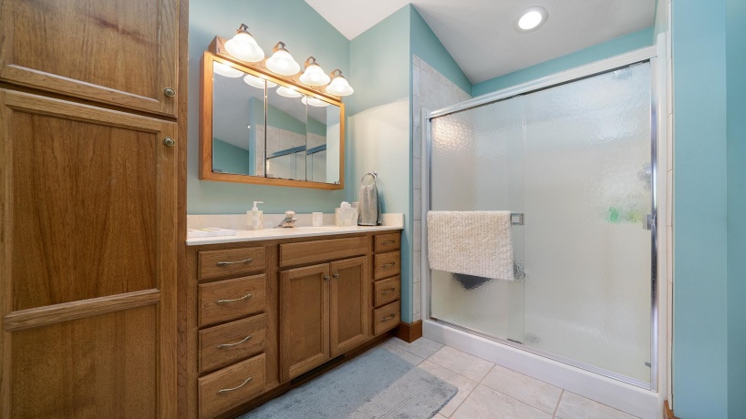 5810 Lightsville, LEAF RIVER, Illinois 61047, 3 Bedrooms Bedrooms, ,3 BathroomsBathrooms,House,For Sale,Lightsville,202506231