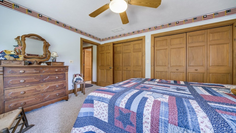 5810 Lightsville, LEAF RIVER, Illinois 61047, 3 Bedrooms Bedrooms, ,3 BathroomsBathrooms,House,For Sale,Lightsville,202506231