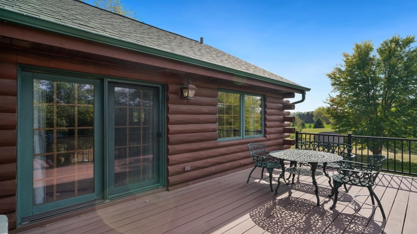 5810 Lightsville, LEAF RIVER, Illinois 61047, 3 Bedrooms Bedrooms, ,3 BathroomsBathrooms,House,For Sale,Lightsville,202506231