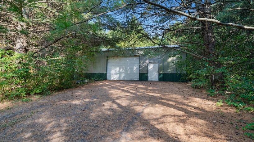 5810 Lightsville, LEAF RIVER, Illinois 61047, 3 Bedrooms Bedrooms, ,3 BathroomsBathrooms,House,For Sale,Lightsville,202506231