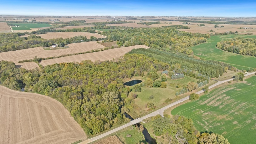 5810 Lightsville, LEAF RIVER, Illinois 61047, 3 Bedrooms Bedrooms, ,3 BathroomsBathrooms,House,For Sale,Lightsville,202506231