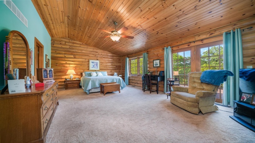 5810 Lightsville, LEAF RIVER, Illinois 61047, 3 Bedrooms Bedrooms, ,3 BathroomsBathrooms,House,For Sale,Lightsville,202506231