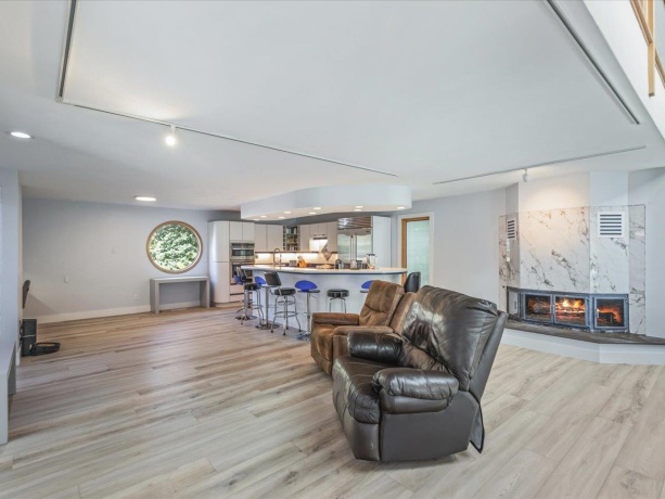 1953 Harlem, ROCKFORD, Illinois 61103, 4 Bedrooms Bedrooms, ,4 BathroomsBathrooms,House,For Sale,Harlem,202506235