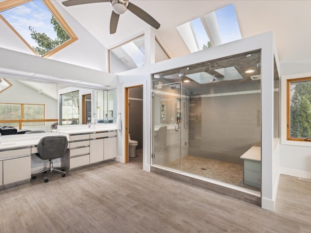 1953 Harlem, ROCKFORD, Illinois 61103, 4 Bedrooms Bedrooms, ,4 BathroomsBathrooms,House,For Sale,Harlem,202506235