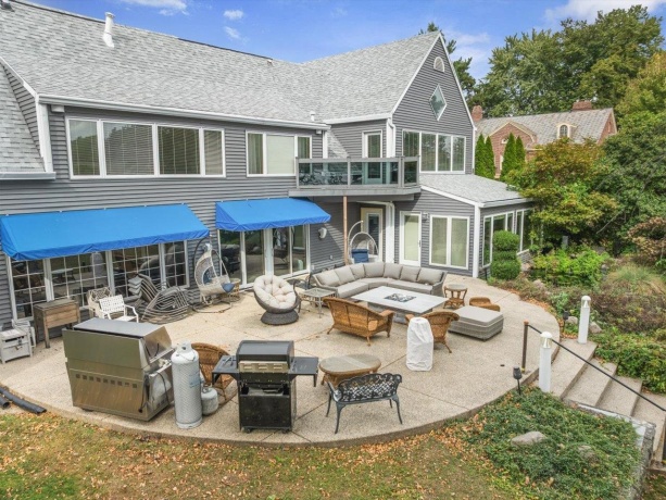 1953 Harlem, ROCKFORD, Illinois 61103, 4 Bedrooms Bedrooms, ,4 BathroomsBathrooms,House,For Sale,Harlem,202506235