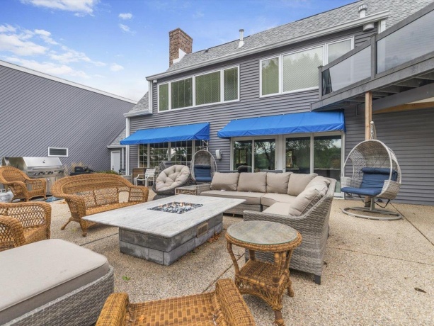 1953 Harlem, ROCKFORD, Illinois 61103, 4 Bedrooms Bedrooms, ,4 BathroomsBathrooms,House,For Sale,Harlem,202506235