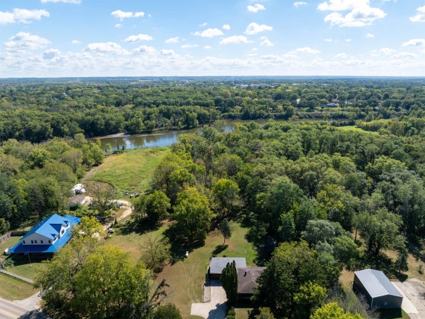 15361 Bluff, SOUTH BELOIT, Illinois 61080, 3 Bedrooms Bedrooms, ,2 BathroomsBathrooms,House,For Sale,Bluff,202506236