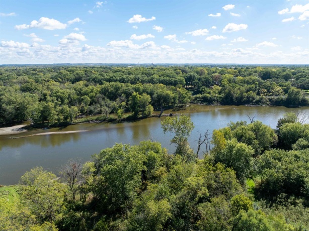 15361 Bluff, SOUTH BELOIT, Illinois 61080, 3 Bedrooms Bedrooms, ,2 BathroomsBathrooms,House,For Sale,Bluff,202506236