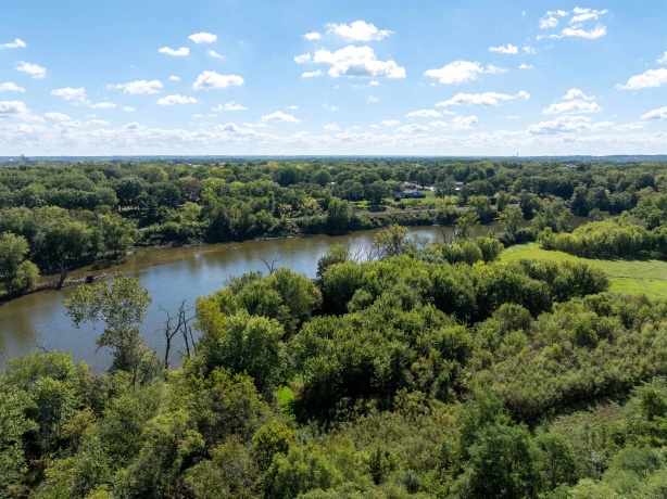 15361 Bluff, SOUTH BELOIT, Illinois 61080, 3 Bedrooms Bedrooms, ,2 BathroomsBathrooms,House,For Sale,Bluff,202506236