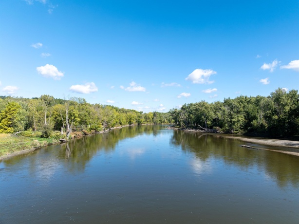 15361 Bluff, SOUTH BELOIT, Illinois 61080, 3 Bedrooms Bedrooms, ,2 BathroomsBathrooms,House,For Sale,Bluff,202506236