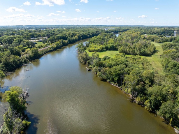 15361 Bluff, SOUTH BELOIT, Illinois 61080, 3 Bedrooms Bedrooms, ,2 BathroomsBathrooms,House,For Sale,Bluff,202506236