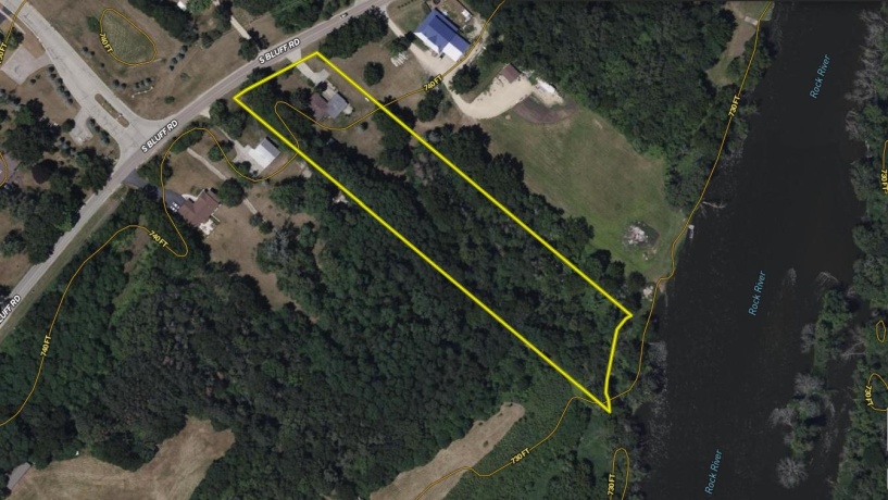 15361 Bluff, SOUTH BELOIT, Illinois 61080, 3 Bedrooms Bedrooms, ,2 BathroomsBathrooms,House,For Sale,Bluff,202506236