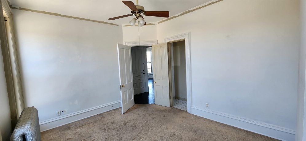 129 2nd, ROCKFORD, Illinois 61107, ,5+ Units,For Sale,2nd,202506238