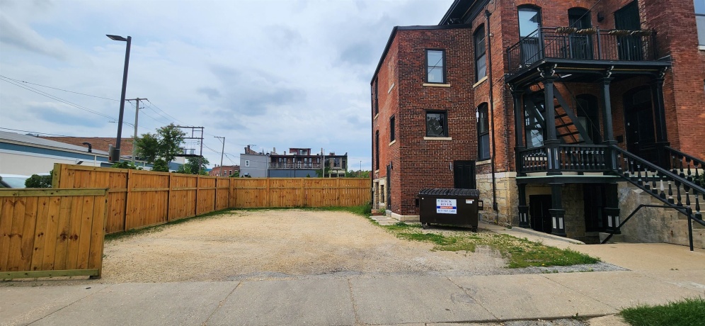 129 2nd, ROCKFORD, Illinois 61107, ,5+ Units,For Sale,2nd,202506238