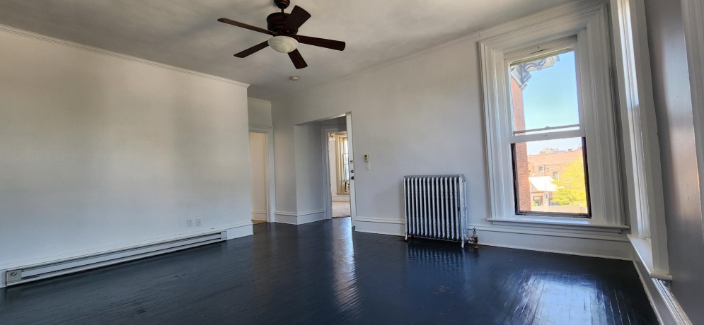 129 2nd, ROCKFORD, Illinois 61107, ,5+ Units,For Sale,2nd,202506238