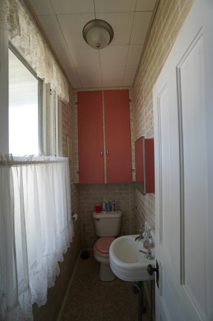 418 Main, ELIZABETH, Illinois 61028, 3 Bedrooms Bedrooms, ,1 BathroomBathrooms,House,For Sale,Main,202506251