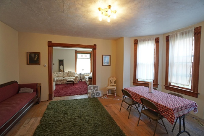 418 Main, ELIZABETH, Illinois 61028, 3 Bedrooms Bedrooms, ,1 BathroomBathrooms,House,For Sale,Main,202506251