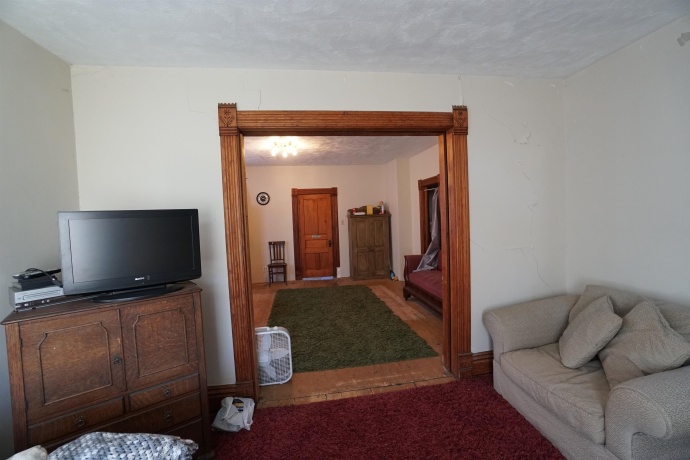 418 Main, ELIZABETH, Illinois 61028, 3 Bedrooms Bedrooms, ,1 BathroomBathrooms,House,For Sale,Main,202506251