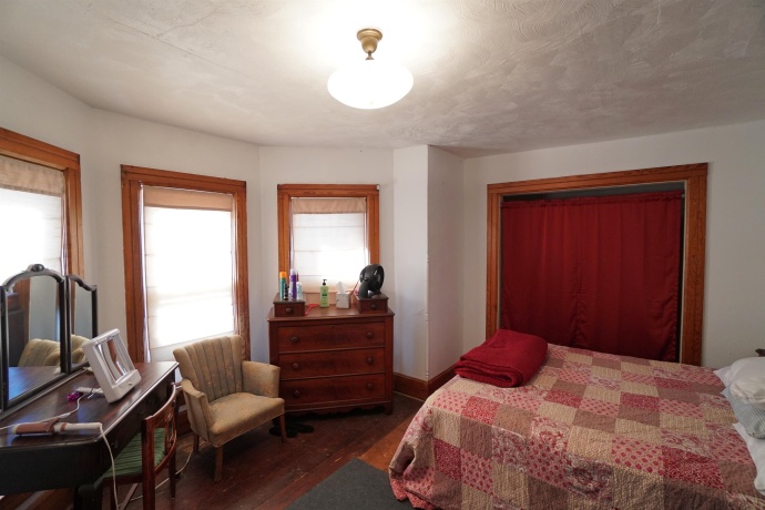 418 Main, ELIZABETH, Illinois 61028, 3 Bedrooms Bedrooms, ,1 BathroomBathrooms,House,For Sale,Main,202506251