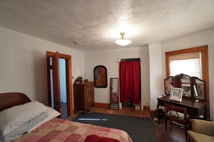 418 Main, ELIZABETH, Illinois 61028, 3 Bedrooms Bedrooms, ,1 BathroomBathrooms,House,For Sale,Main,202506251