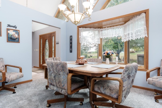 5076 Oak Hill, ROCKFORD, Illinois 61109, 3 Bedrooms Bedrooms, ,2 BathroomsBathrooms,House,For Sale,Oak Hill,202506255