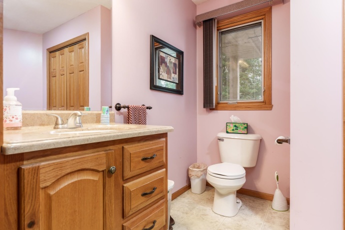 5076 Oak Hill, ROCKFORD, Illinois 61109, 3 Bedrooms Bedrooms, ,2 BathroomsBathrooms,House,For Sale,Oak Hill,202506255