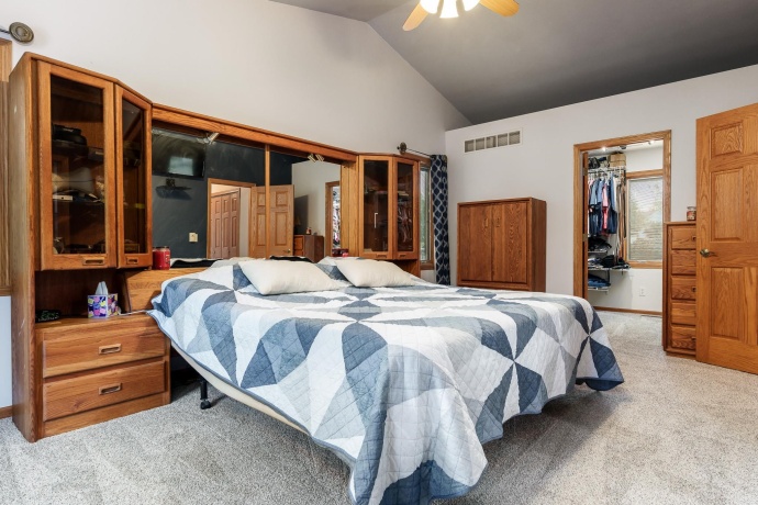 5076 Oak Hill, ROCKFORD, Illinois 61109, 3 Bedrooms Bedrooms, ,2 BathroomsBathrooms,House,For Sale,Oak Hill,202506255