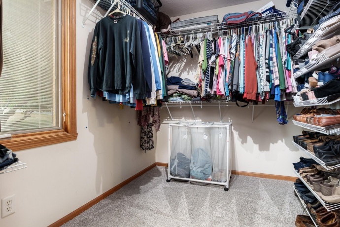 5076 Oak Hill, ROCKFORD, Illinois 61109, 3 Bedrooms Bedrooms, ,2 BathroomsBathrooms,House,For Sale,Oak Hill,202506255