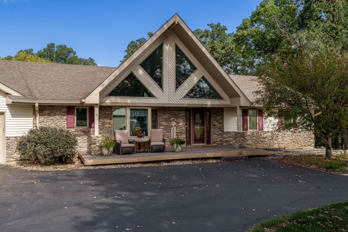 5076 Oak Hill, ROCKFORD, Illinois 61109, 3 Bedrooms Bedrooms, ,2 BathroomsBathrooms,House,For Sale,Oak Hill,202506255