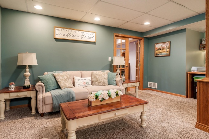 5076 Oak Hill, ROCKFORD, Illinois 61109, 3 Bedrooms Bedrooms, ,2 BathroomsBathrooms,House,For Sale,Oak Hill,202506255