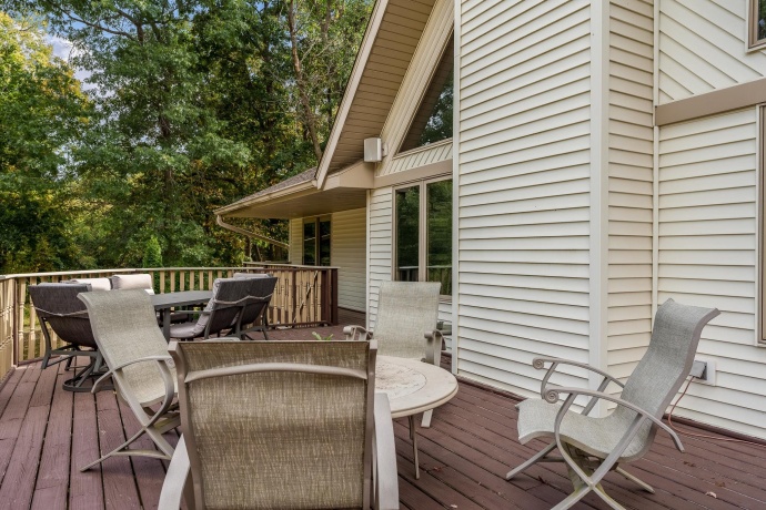 5076 Oak Hill, ROCKFORD, Illinois 61109, 3 Bedrooms Bedrooms, ,2 BathroomsBathrooms,House,For Sale,Oak Hill,202506255