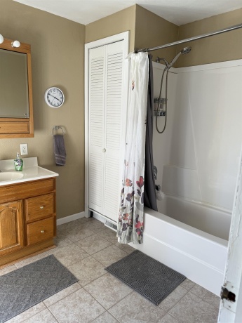 7707 US Rte 20 W, LENA, Illinois 61048, 3 Bedrooms Bedrooms, ,1 BathroomBathrooms,House,For Sale,US Rte 20 W,202506256