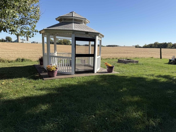 7707 US Rte 20 W, LENA, Illinois 61048, 3 Bedrooms Bedrooms, ,1 BathroomBathrooms,House,For Sale,US Rte 20 W,202506256