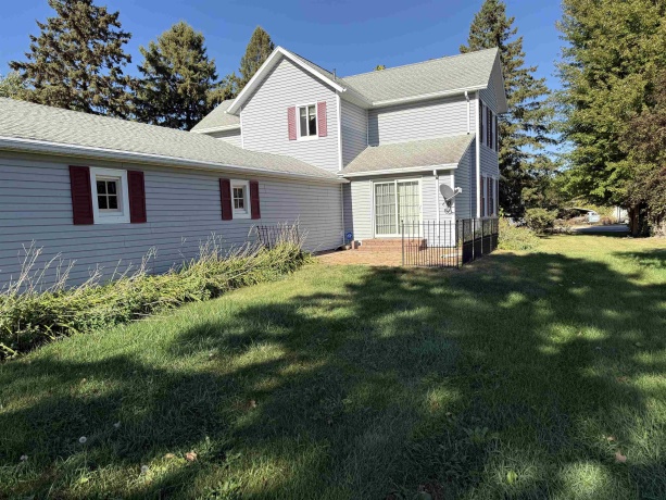 7707 US Rte 20 W, LENA, Illinois 61048, 3 Bedrooms Bedrooms, ,1 BathroomBathrooms,House,For Sale,US Rte 20 W,202506256