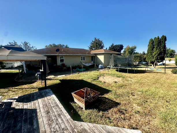 919 3rd, FULTON, Illinois 61252, 4 Bedrooms Bedrooms, ,2 BathroomsBathrooms,House,For Sale,3rd,202506260