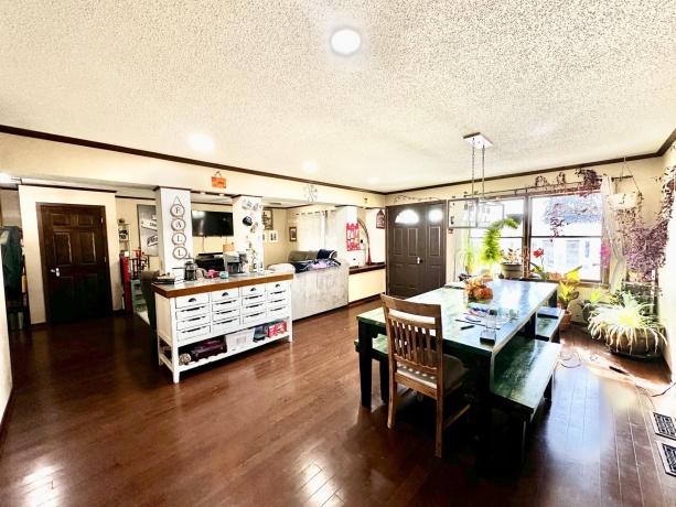 919 3rd, FULTON, Illinois 61252, 4 Bedrooms Bedrooms, ,2 BathroomsBathrooms,House,For Sale,3rd,202506260