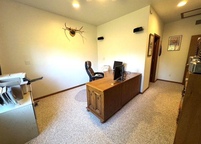 26-58 Blackwod, LAKE CARROLL, Illinois 61046, 4 Bedrooms Bedrooms, ,3 BathroomsBathrooms,House,For Sale,Blackwod,202506267