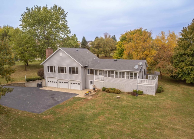 26-58 Blackwod, LAKE CARROLL, Illinois 61046, 4 Bedrooms Bedrooms, ,3 BathroomsBathrooms,House,For Sale,Blackwod,202506267