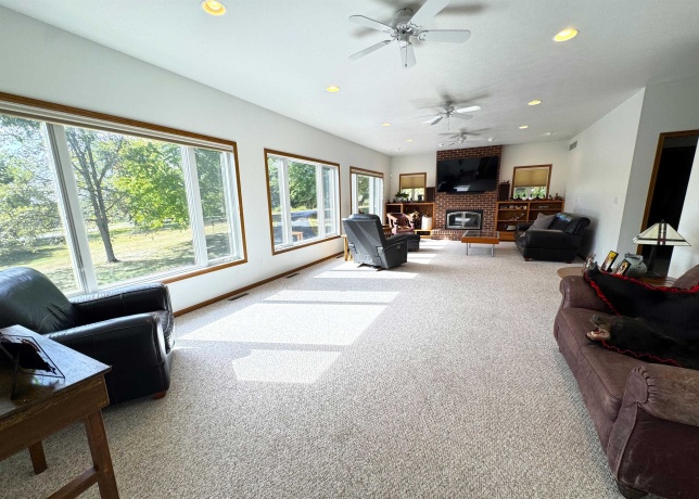 26-58 Blackwod, LAKE CARROLL, Illinois 61046, 4 Bedrooms Bedrooms, ,3 BathroomsBathrooms,House,For Sale,Blackwod,202506267